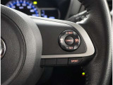 ハンドルから手を放さずに操作出来ますので、安全運転にもつながりますね