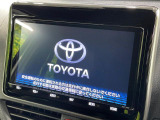 【純正9型ナビ】人気の純正ナビを装備しております。ナビの使いやすさはもちろん、オーディオ機能も充実!キャンプや旅行はもちろん、通勤や買い物など普段のドライブも楽しくなるはず♪