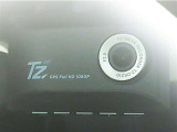 TZ製ドライブレコーダーTZ-DR210を装備しております。記憶媒体はお客様手配となります。