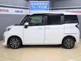 両側パワースライドドア付きだから、狭い駐車スペースなどでの 乗り降りラクラク!小さなお子さまのいるご家庭には嬉しい装備。