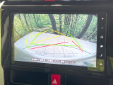 【バックカメラ】駐車時に後方がリアルタイム映像で確認できます。大型商業施設や立体駐車場での駐車時や、夜間のバック時に大活躍!運転スキルに関わらず、今や必須となった装備のひとつです!