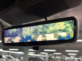 【デジタルルームミラー】後席の大きな荷物や同乗者で後方が確認しづらい時でも安心!カメラが撮影した車両後方の映像をルームミラー内に表示。クリアな視界で状況の確認が可能です!