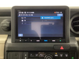 HondaCONNECT対応の便利なナビディスプレー。お持ちのスマートフォンと連携して、ナビやBluetoothでの音楽再生が可能です。デザインはもちろん、操作性も良好です。