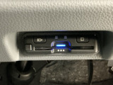 いまや快適なカーライフに欠かせないETCが付いています。