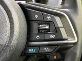 【全車速追従機能付クルーズコントロール】高速道路での長距離走行が楽に!!自動で速度を保つクルーズコントロールが、衝突軽減システムと連携し、前方の車両を感知して車間を保つように速度調節してくれます!!