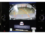 後退時にはナビ画面に後方の映像とアシストラインが表示されます!
