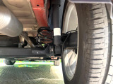 お車を安心してお乗りいただく為には、足回りの定期点検が欠かせません。サービスサポート(有償保証)では無料点検もご提供しており、安心のカーライフをお過ごしいただけるサポート体制が整っています。