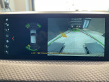 前後クリアランスソナー付なので、駐車が苦手な方でも安心です。ガイドの表示・非表示も切り替え可能です。