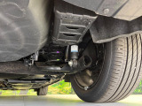 お車を安心してお乗りいただく為には、足回りの定期点検が欠かせません。サービスサポート(有償保証)では無料点検もご提供しており、安心のカーライフをお過ごしいただけるサポート体制が整っています。