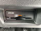 ETCがあればスムーズに料金所を通過できます。ビルトインタイプですっきりとおさまっております。