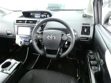 【運転席】運転席周りの画像です。プロの手で隅々までクリーニングしています。ご来店いただき実際に見てみてくださいね☆