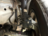 お車を安心してお乗りいただく為には、足回りの定期点検が欠かせません。サービスサポート(有償保証)では無料点検もご提供しており、安心のカーライフをお過ごしいただけるサポート体制が整っています。
