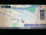 ダイハツ純正ナビゲーションを装備しています☆TVは画像がきれいなフルセグになっていてスマホに入っている音楽もBluetoothで繋いで楽しんでいただけます☆