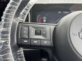 ステアリングスイッチでハンドルを握ったままオーディオ操作ができます。