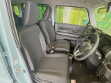 運転席シート廻りは使用感も少なく、良好な状態となっています。丁寧に使われていたことがよくわかりますね。