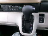 ★オートエアコン★設定した温度へ自動で風量を調整!快適な車内にしてくれます♪