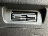 ETC車載器付きです♪高速道路をスイスイと通過!で、キャシュレス!クルマは料金所をノンストップで通過することができます☆