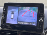 【アラウンドビューモニター】専用のカメラにより、上から見下ろしたような視点で360度クルマの周囲を確認することができます☆死角部分も確認しやすく、狭い場所での切り返しや駐車もスムーズに行えます。