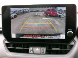 バックモニター付きですので、日常の駐車はもちろん、人や障害物などを映像で確認できるので安心です!(補助装置になりますので、目視でもご確認ください)