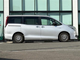 店舗にて現車の確認もいただけますので、お電話で在庫のご確認の上是非ご来店くださいませ。