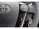 機能性溢れる運転席まわり。使いやすいスイッチ類の配置で運転中のストレスを軽減し楽しくドライブできますよ。
