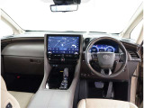 オシャレなインテリアで運転する気分も盛り上がりますよね^^