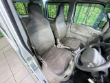 運転席シート廻りは使用感も少なく、良好な状態となっています。丁寧に使われていたことがよくわかりますね。