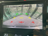 【バックカメラ】駐車時に後方がリアルタイム映像で確認できます。大型商業施設や立体駐車場での駐車時や、夜間のバック時に大活躍!運転スキルに関わらず、今や必須となった装備のひとつです!