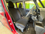 ドライバーによって運転しやすいポジションは異なり、あの車はどうなのか不安なこともありますよね。気になるお車は店頭で乗り込んでご確認いただけます♪