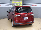 バックカメラが付いているので後方確認が非常にしやすいです。今や運転初心者も熟練者も必須装備!ついていて損はないですね♪