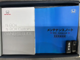 スマートキーは鍵をバッグに入れたままでもドアロックの開閉やエンジンのON・OFFができます。夜間や雨の日も鍵を探さなくて良いので便利です。