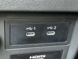 USB充電ポートも搭載しております。
