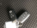 スマートキー2本付き!キーをポケットやカバンに入れておくだけでドアの施錠・開錠やエンジンスタートの操作が簡単です!