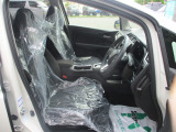 すっきりしたデザインの運転席で快適です☆