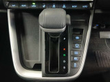 街中から高速まで、ストレスのない走りをサポートしてくれる使い勝手の良いシフト周りです