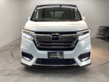 一目見てホンダ車だとわかるカッコいいフロントマスクです!