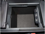 センターグローブBOX