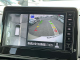 【アラウンドビューモニター】車両周辺をモニターで確認できて、駐車が苦手な人でもスムーズに駐車できます