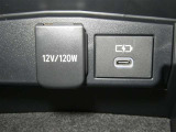 【充電用USB端子】デバイスの充電に便利です。※実際の接続端子は写真で確認or店舗までご気軽にお問合せください♪