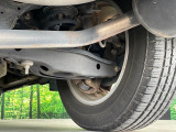 お車を安心してお乗りいただく為には、足回りの定期点検が欠かせません。サービスサポート(有償保証)では無料点検もご提供しており、安心のカーライフをお過ごしいただけるサポート体制が整っています。