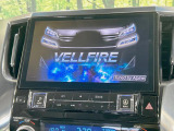 【BIG-X11インチナビ】人気の大画面BIG-Xナビを装備。専用設計で車内の雰囲気にマッチ!ナビ利用時のマップ表示は見やすく、テレビやDVDは臨場感がアップ!いつものドライブがグッと楽しくなります♪