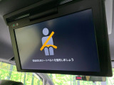【フリップダウンモニター】大画面モニターで後席でもエンタメをお楽しみいただけます。小さなお子様にも大人気の装備です♪