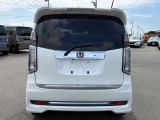 ディーラーのクルマは高いと思っておられる方おられますよね♪でも当社は諸費用を明確にしていますので是非総額で検討してください。