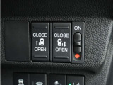 ◆両側電動スライドドア◆狭い駐車場でも乗り降りが楽々♪お子様が隣の車にドアを当ててしまう心配もございません!小さなお子様連れの方もこれで安心。