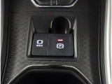 オートパーキングブレーキでシフト操作と連動してます!!