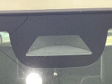 【ホンダセンシング】走行中に前方の車両等を認識し、衝突しそうな時は警報とブレーキで衝突回避と被害軽減をアシスト。より安全にドライブをお楽しみいただけます。