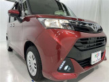 フォグランプ装着車です。暗い夜道の車両前方を明るく照らします