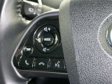ステアリングスイッチ装備!運転しながら手元でオーディオの操作などができます。