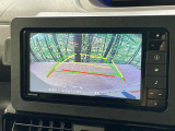 【バックカメラ】駐車時に後方がリアルタイム映像で確認できます。大型商業施設や立体駐車場での駐車時や、夜間のバック時に大活躍!運転スキルに関わらず、今や必須となった装備のひとつです!