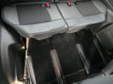 3列目もゆったりとしたスペースがあります♪